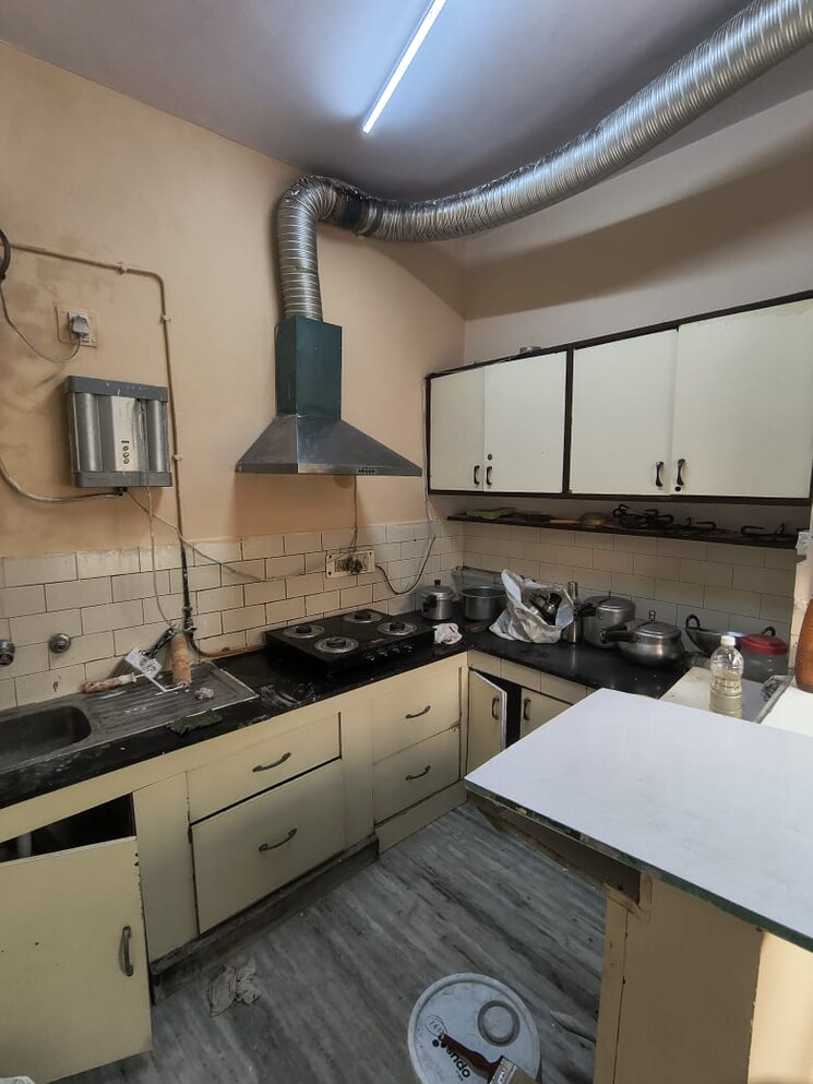 Kitchen, lajpat nagar 4 2 Bedroom 900 Sq.Ft. Builder Floor In Lajpat Nagar 4 Delhi 9337175