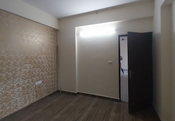 Furnished Amenities in 3 BHK Apartment at Paras Tierea, Sector 137 – for Rent
