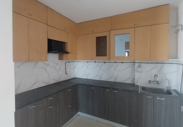 Bathroom in 3 BHK Apartment at Paras Tierea, Sector 137 – for Rent