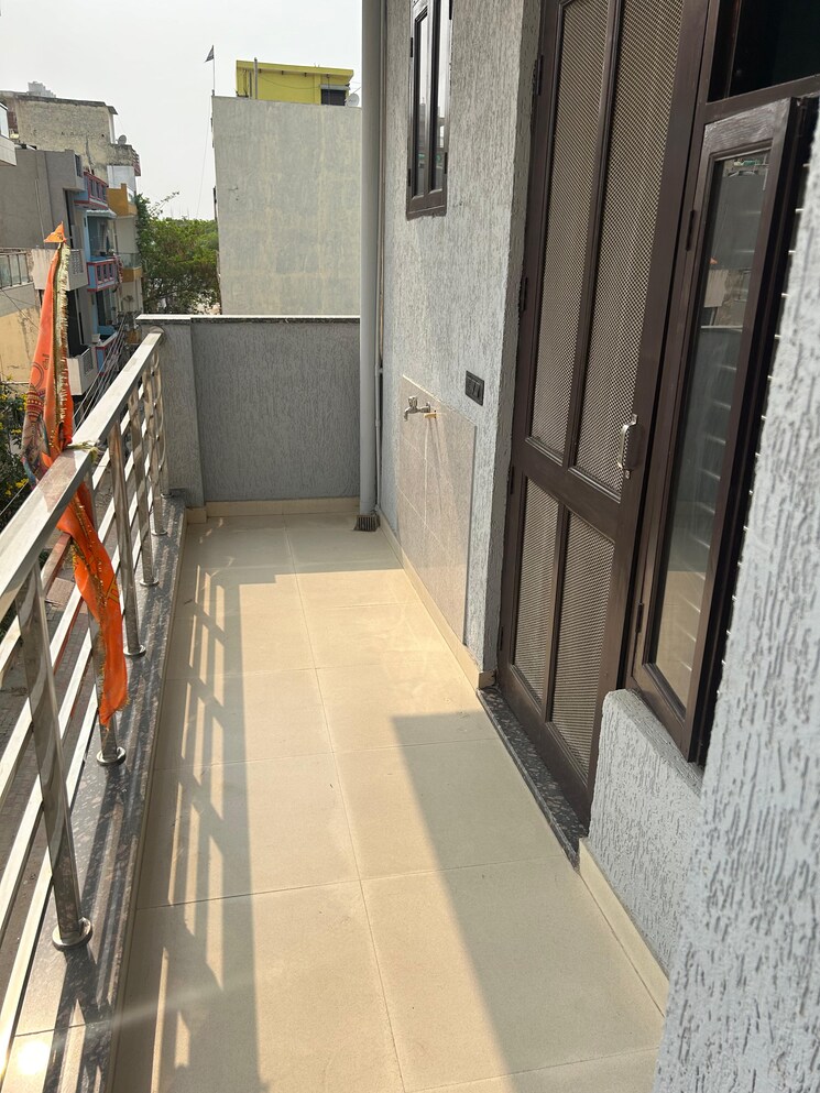 Balcony, palam-vihar-residents-association 2 Bedroom 1700 Sq.Ft. Builder Floor In Palam Vihar Gurgaon 9337177