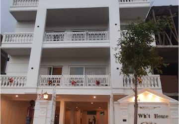 4 BHK Builder Floor For Sale in Sector 81