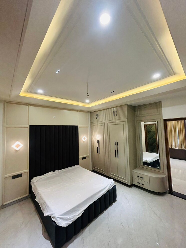 Master Bedroom, sunny enclave 5 Bedroom 180 Sq.Yd. Independent House In Sunny Enclave Mohali 9337174