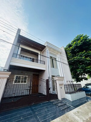 5 BHK Independent House For Sale in Sunny Enclave
