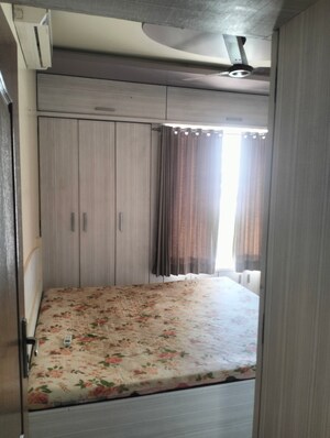 Bedroom in 2 BHK Apartment at Ganga Satellite, Wanwadi – for Rent