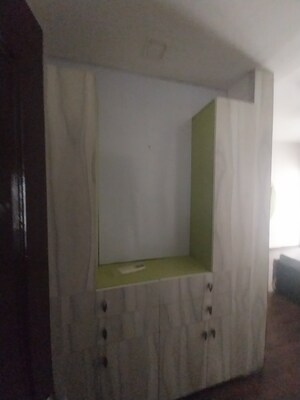 Furnished Amenities in 2.5 BHK Apartment at Paras Tierea, Sector 137 – for Sale