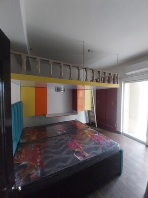 Room in 2.5 BHK Apartment at Paras Tierea, Sector 137 – for Sale