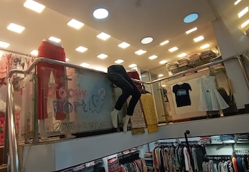 Team Area in  Shop at Gariahat – for Sale