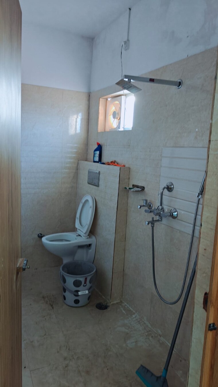 Bathroom, sarfabad village 2 Bedroom 1050 Sq.Ft. Builder Floor In Sarfabad Village Noida 9337287