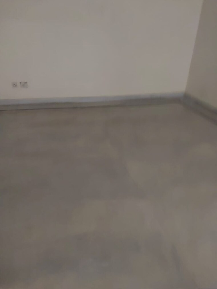 Room, sector 19 3 Bedroom 3000 Sq.Ft. Independent House In Sector 19 Faridabad 9337310