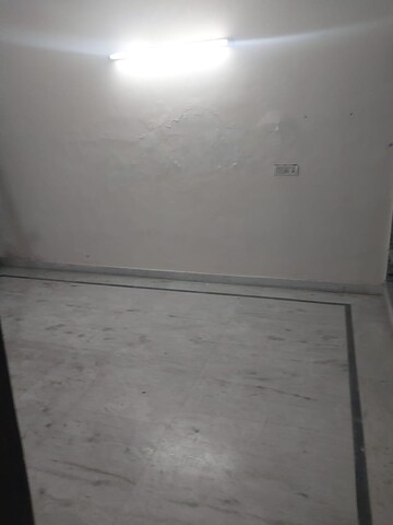 Room in 3 BHK Independent House at Sector 19 – for Rent