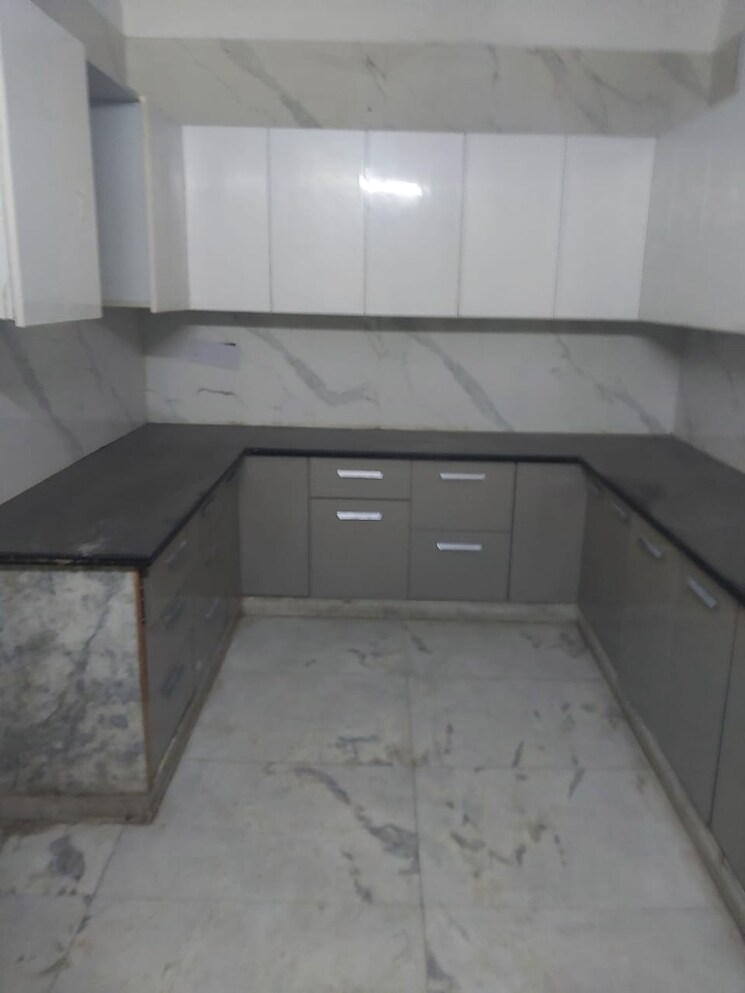 Kitchen, sector 19 3 Bedroom 3000 Sq.Ft. Independent House In Sector 19 Faridabad 9337310