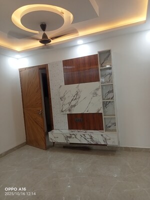 Room in 2 BHK Builder Floor at Sarfabad Village – for Sale