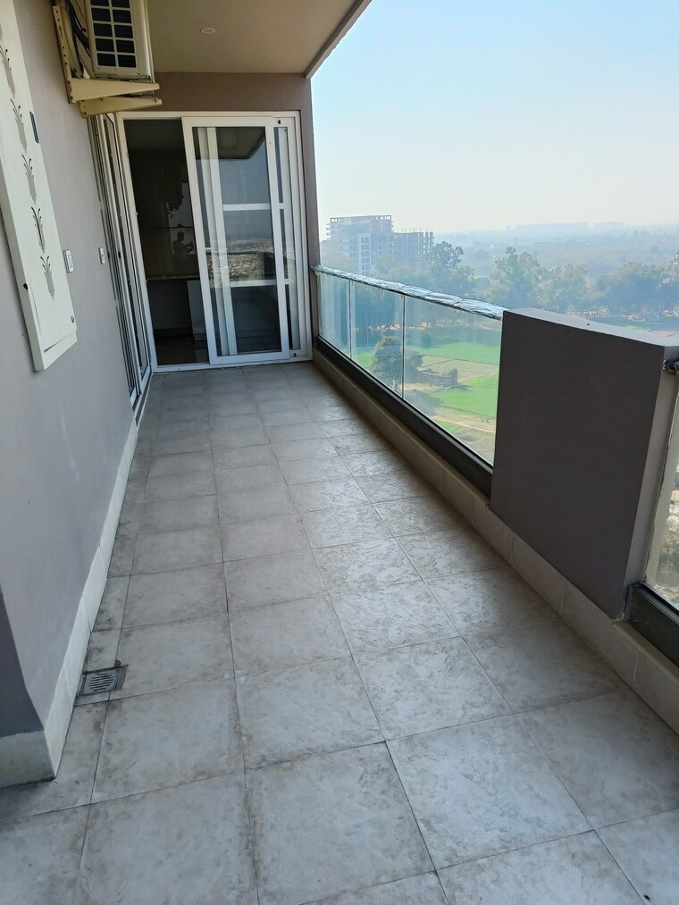 Balcony, motiaz-royal-citi 3 Bedroom 1750 Sq.Ft. Apartment In Ambala Highway Zirakpur 9337413
