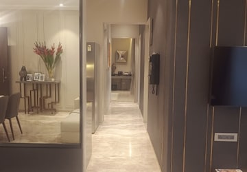 Building Lobby in 3 BHK Apartment at Shapoorji Pallonji Sarova, Kandivali East – for Sale