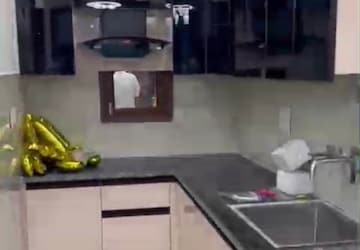 Kitchen in 2 BHK Builder Floor at Uttam Nagar – for Rent