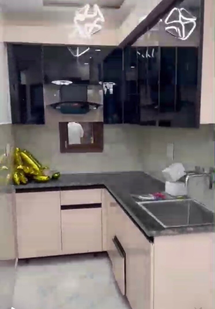 Kitchen, uttam nagar 2 Bedroom 70 Sq.Yd. Builder Floor In Uttam Nagar Delhi 9337408