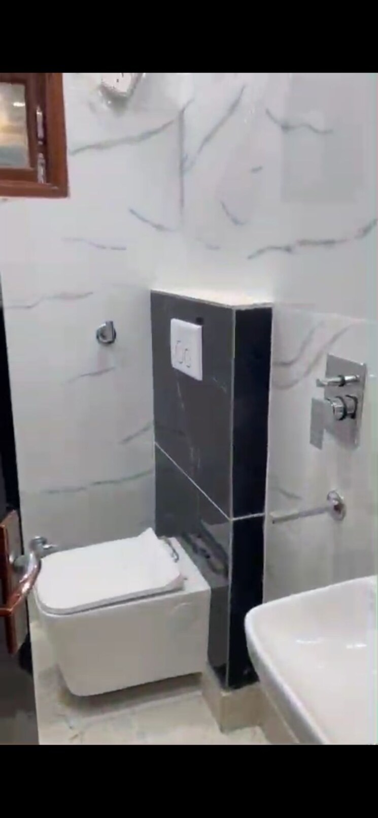 Bathroom, uttam nagar 2 Bedroom 70 Sq.Yd. Builder Floor In Uttam Nagar Delhi 9337408