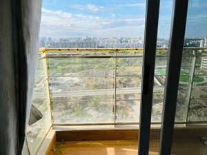 Swimming Pool in 1 BHK Apartment at Amanora Adreno Towers, Hadapsar – for Rent