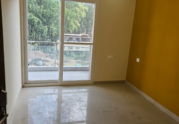 Room in 3 BHK Builder Floor at Raipur – for Rent