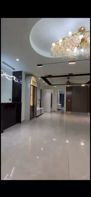 Building Lobby in 4 BHK Builder Floor at Uttam Nagar – for Rent