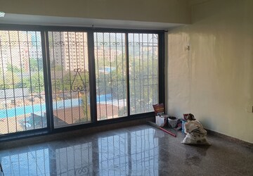 Room in 2 BHK Apartment at Lalani Velentine Apartment 1 Wing D, Malad East – for Rent