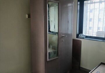 Room in 2 BHK Apartment at Lalani Velentine Apartment 1 Wing D, Malad East – for Rent