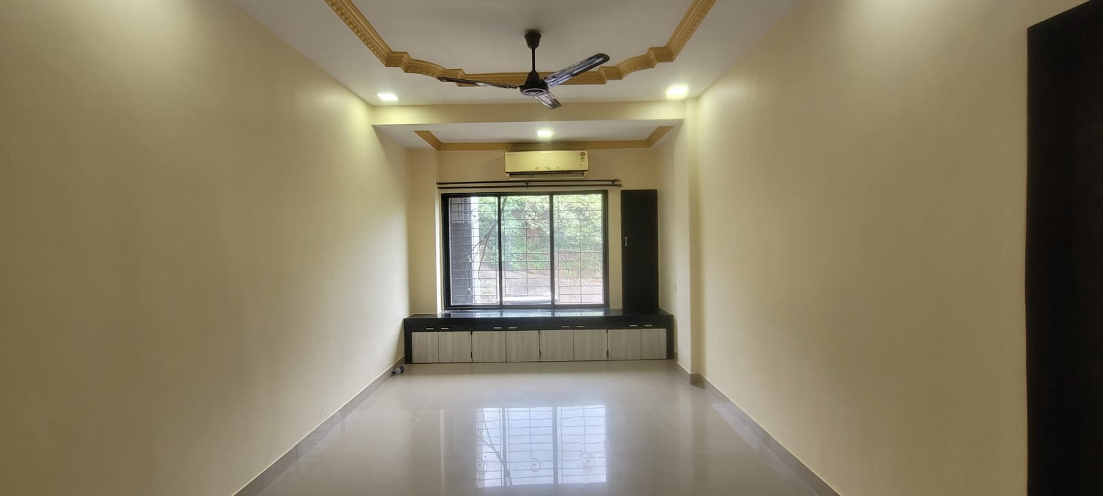 1 BHK Apartment For Rent in Sapphire Lakeside
