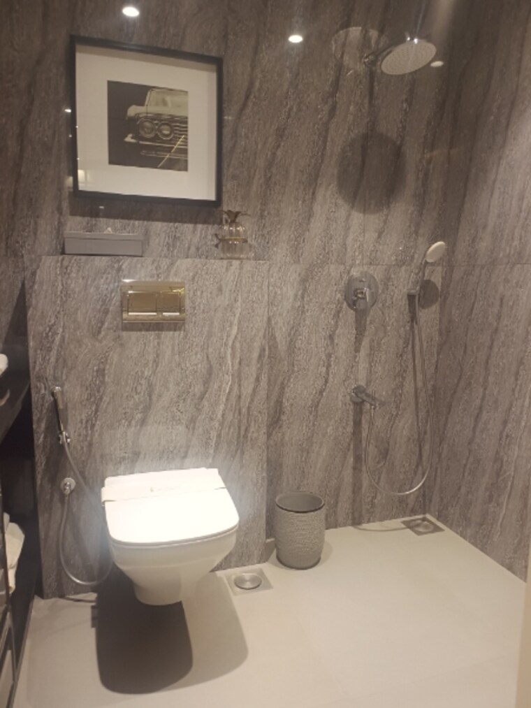 Bathroom, shapoorji-pallonji-sarova 3 Bedroom 983 Sq.Ft. Apartment In Kandivali East Mumbai 9337634