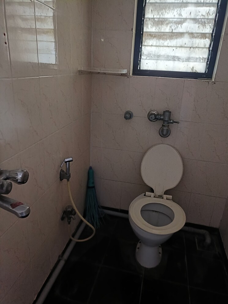 Master Bedroom, lalani-velentine-iv-and-v 2 Bedroom 850 Sq.Ft. Apartment In Goregaon East Mumbai 9337689