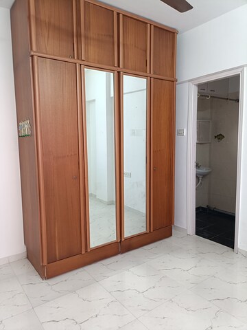 Room in 2 BHK Apartment at Lalani Velentine IV And V, Goregaon East – for Rent