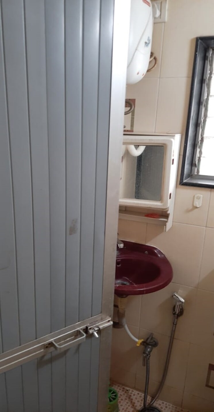 Bathroom, gulmarg-society 2 Bedroom 910 Sq.Ft. Apartment In Chembur Mumbai 9337617