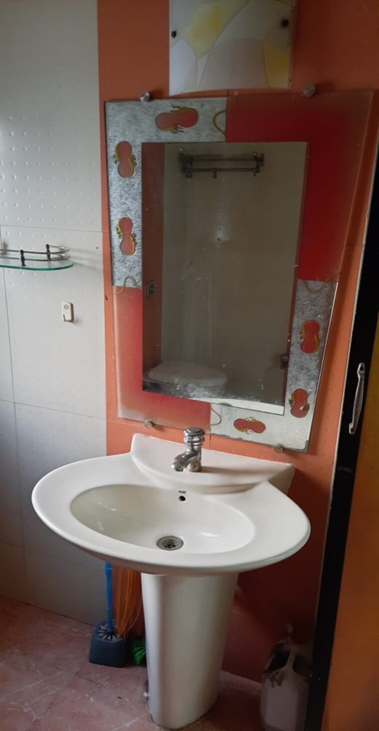 Bathroom, gulmarg-society 2 Bedroom 910 Sq.Ft. Apartment In Chembur Mumbai 9337617