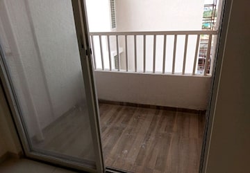 Room in 2 BHK Apartment at Jhamtani Vision Ace Phase 1, Tathawade – for Sale