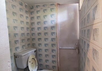 Bathroom in 3 BHK Builder Floor at Shivalik Colony – for Rent