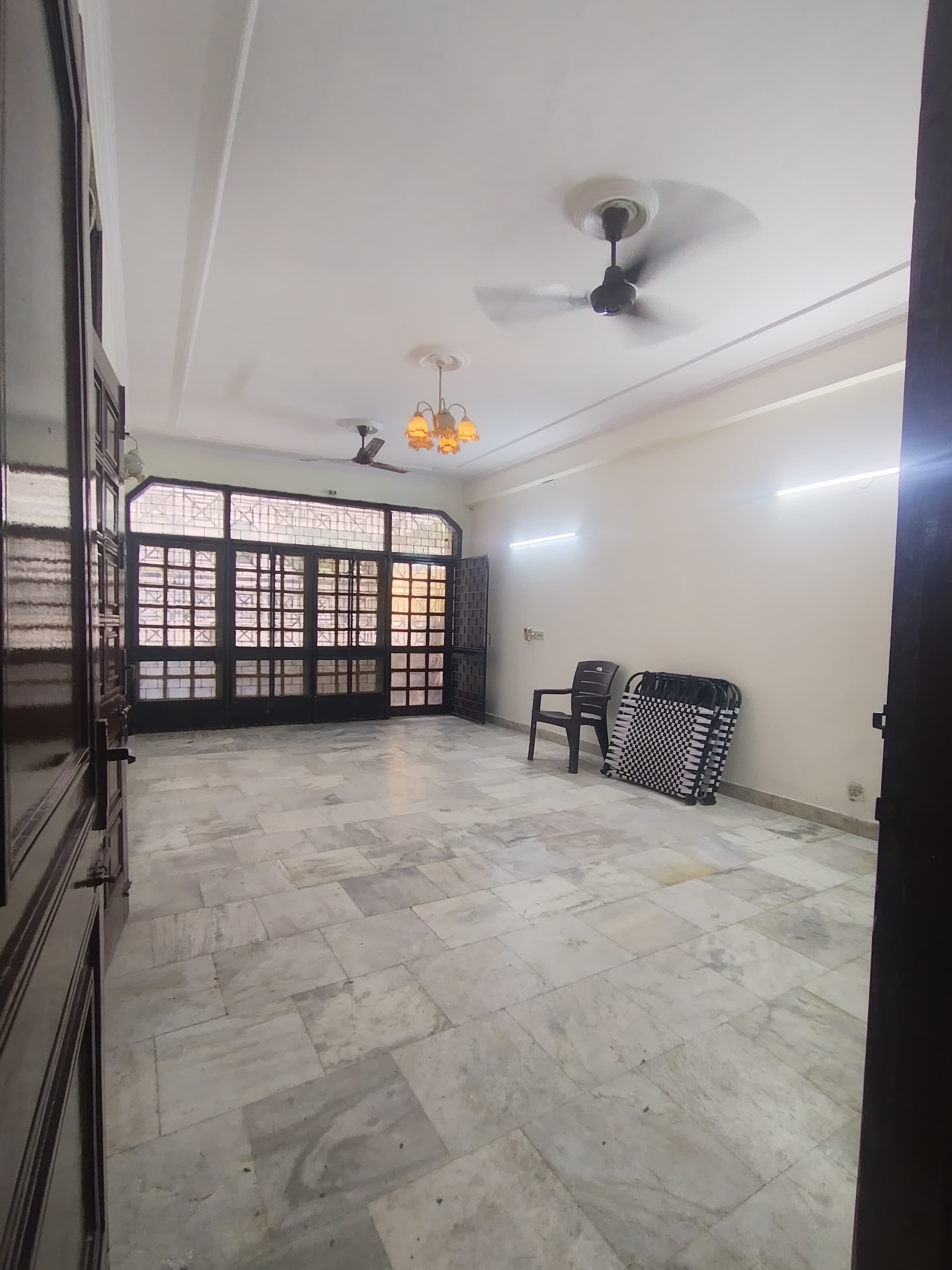 3 BHK + Pooja Room Builder Floor For Rent in Shivalik Colony
