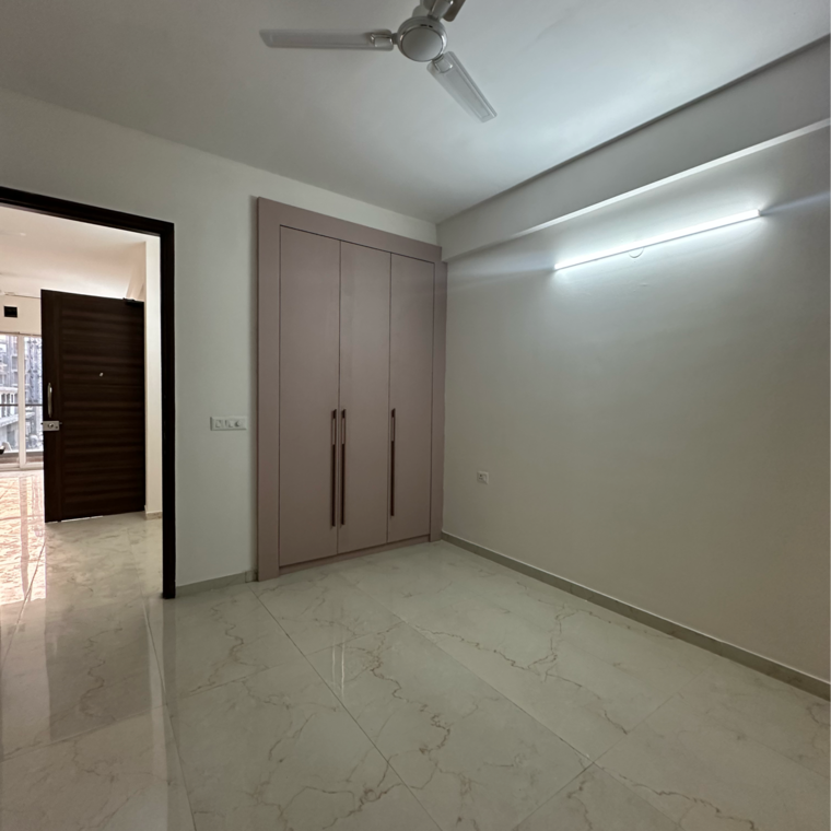 Room, smart-world-gems 3.5 Bedroom 1494 Sq.Ft. Apartment In Sector 89 Gurgaon 9337843