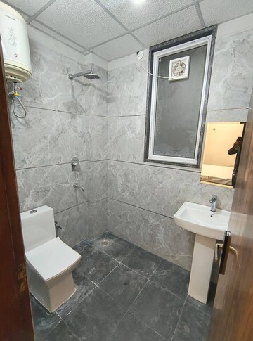 Bathroom in 1 BHK Apartment at Neb Sarai – for Rent