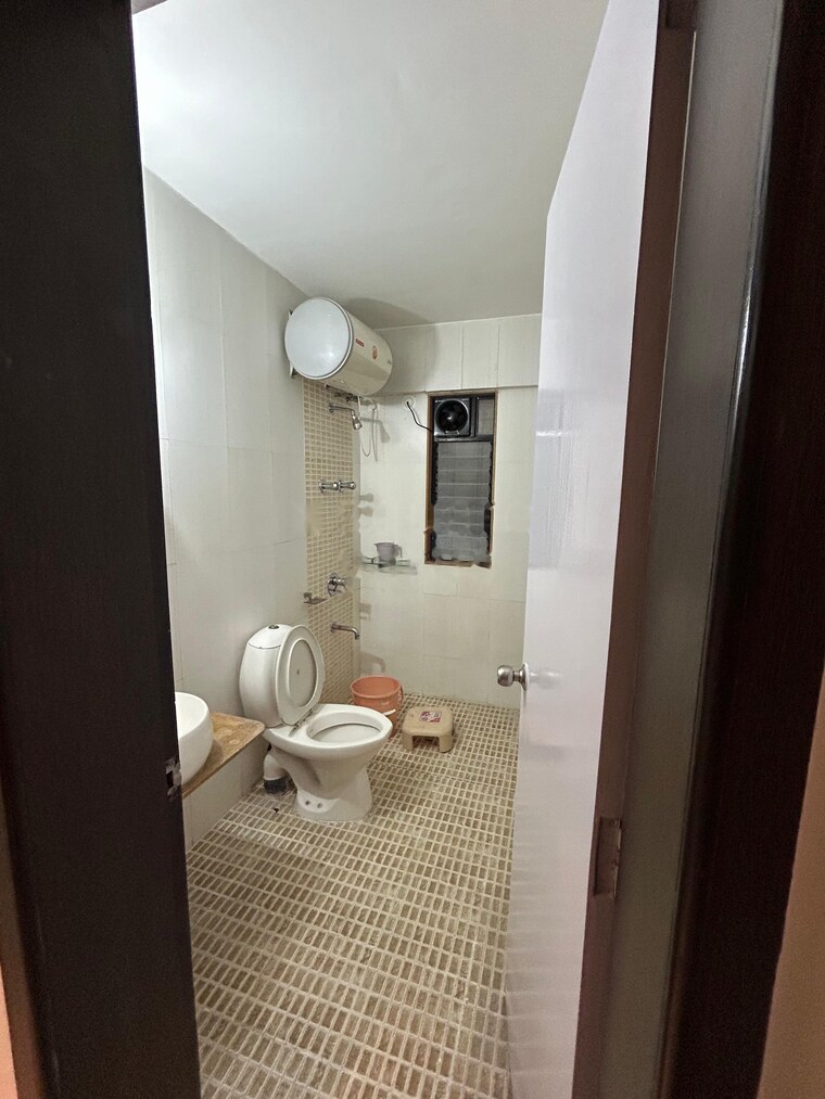 Bathroom, prakriti-society 2 Bedroom 1100 Sq.Ft. Apartment In Baner Pune 9337906