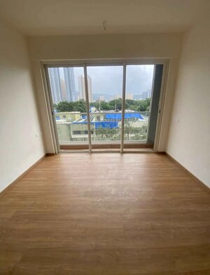1 BHK Apartment For Rent in Indiabulls One Indiabulls, Pokhran Road No Two
