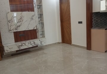 Room in 2 BHK Builder Floor at Sarfabad Village – for Sale