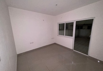 Room in 2 BHK Apartment at Mantri Serenity, Kanakapura Road – for Sale