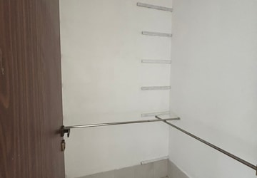 Bathroom in 1 BHK Apartment at Omkar Alta Monte, Malad East – for Rent