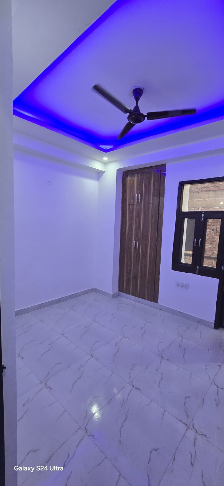 Room, sarfabad village 3 Bedroom 1350 Sq.Ft. Builder Floor In Sarfabad Village Noida 9338113