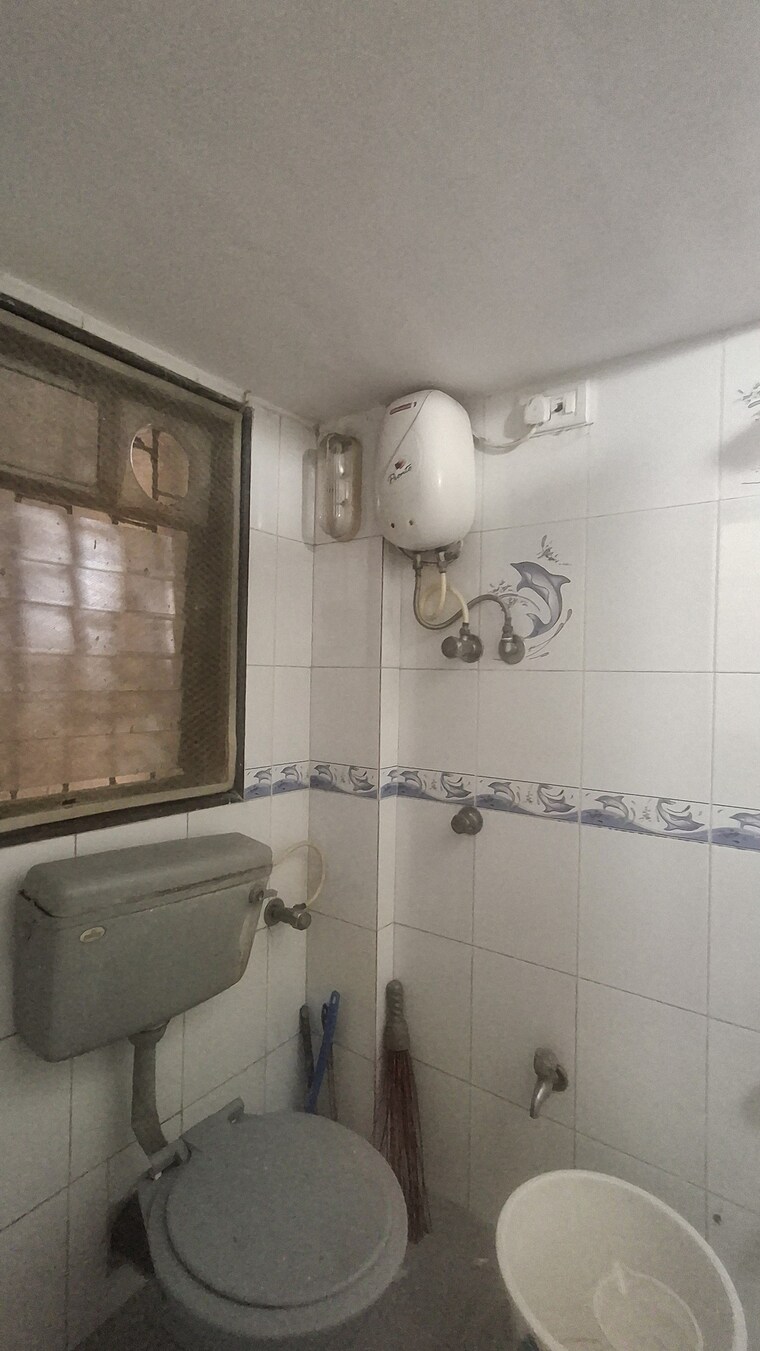 Bathroom, dheeraj-enclave 2 Bedroom 860 Sq.Ft. Apartment In Borivali East Mumbai 9338026