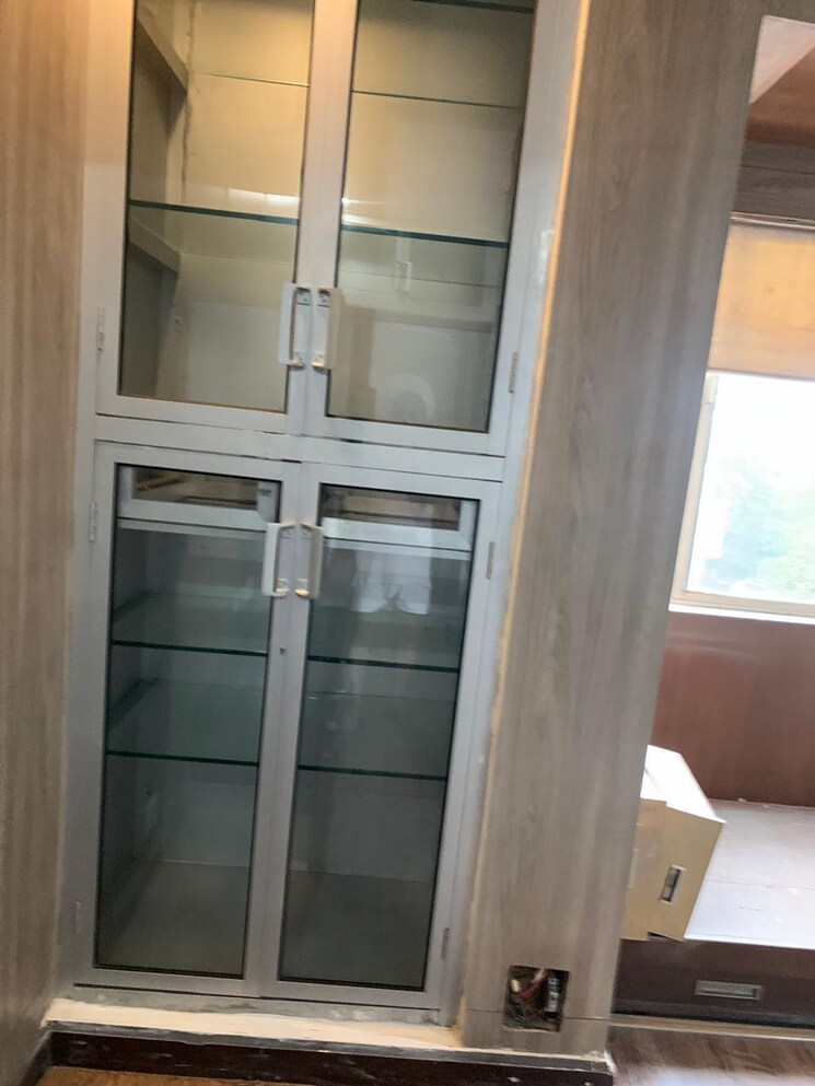 Bathroom, sushant lok i 3 Bedroom 345 Sq.Yd. Builder Floor In Sushant Lok I Gurgaon 9338133