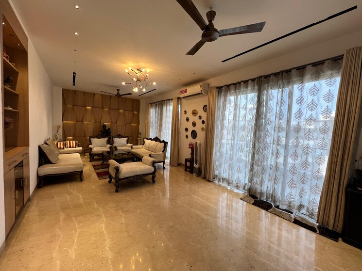  Parking, sushant lok i 3 Bedroom 345 Sq.Yd. Builder Floor In Sushant Lok I Gurgaon 9338133