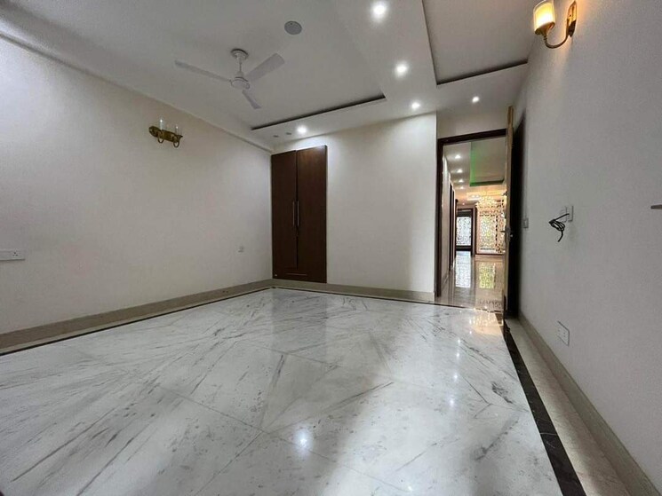 Room, chattarpur 4 Bedroom 1800 Sq.Ft. Apartment In Chattarpur Delhi 9338101