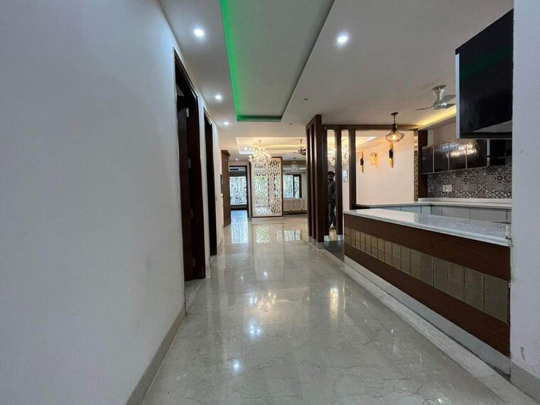 Kitchen, chattarpur 4 Bedroom 1800 Sq.Ft. Apartment In Chattarpur Delhi 9338101