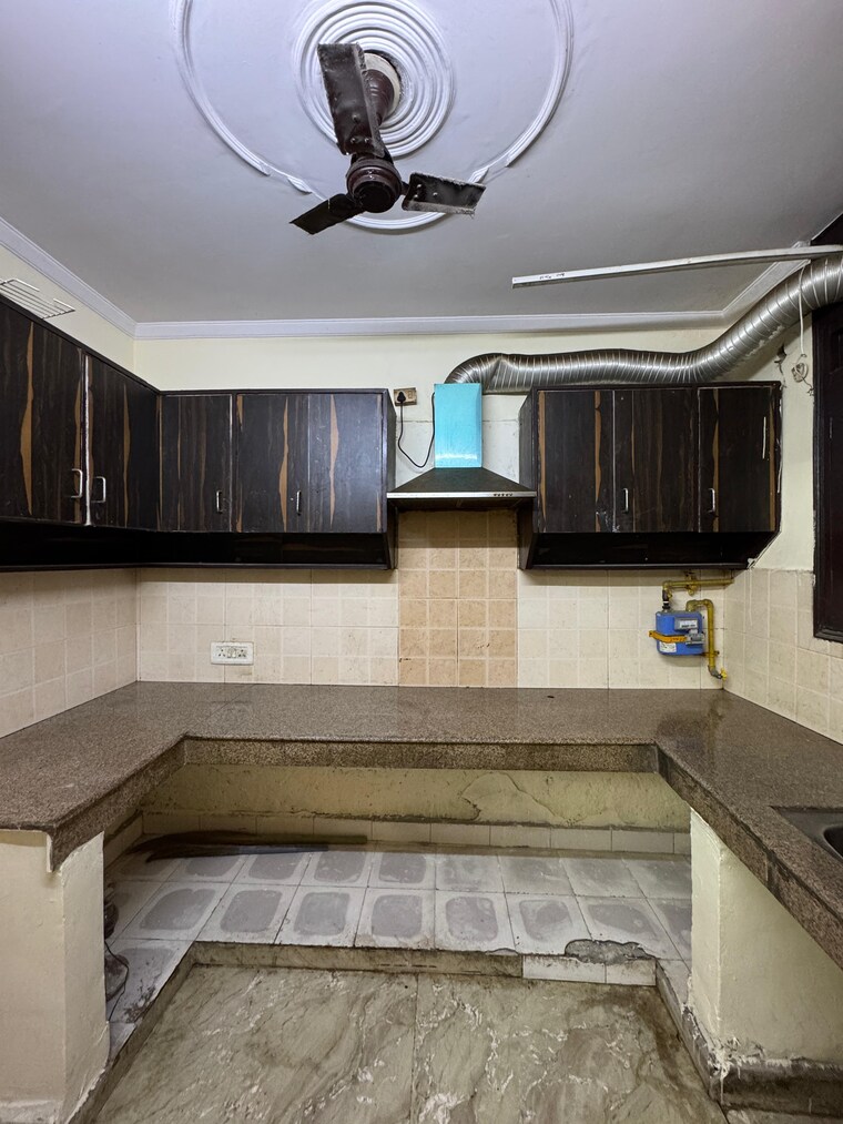 Kitchen, shipra-srishti 4 Bedroom 4200 Sq.Ft. Apartment In Ahinsa Khand 1 Ghaziabad 9338151