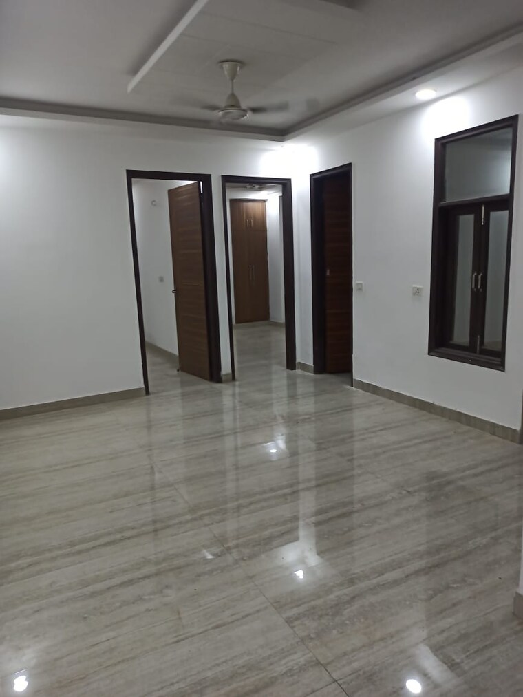 Room, chattarpur 3 Bedroom 1000 Sq.Ft. Apartment In Chattarpur Delhi 9338240